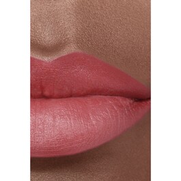 ROUGE ALLURE VELVET NUIT BLANCHE - Il Rossetto Vellutato Luminoso