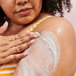 KP Bump Eraser Body Scrub with 10% AHA - Scrub corpo con AHA