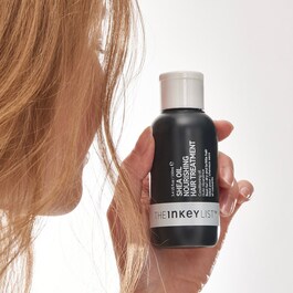 Trattamento nutriente per i capelli all'olio di karité 