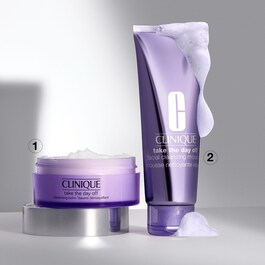 Take the Day Off™ Facial Cleansing Mousse - Detergente Schiumogeno