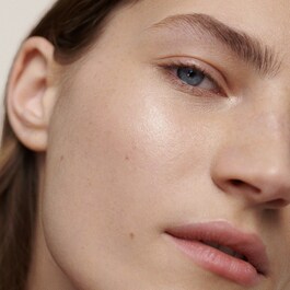Rose Oil Serum - Siero viso alla rosa arricchito di olio idratante