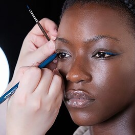 AQUA RESIST COLOR PENCIL - Eyeliner in gel 