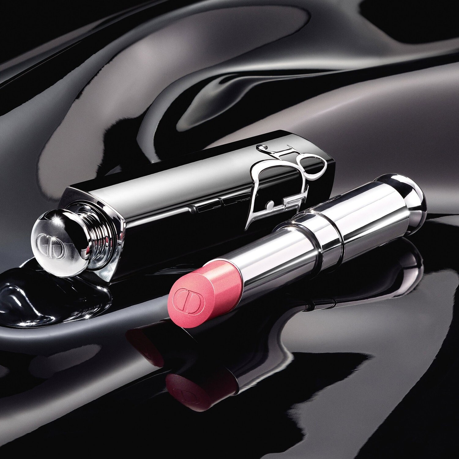 DIOR Dior Addict Ricarica rossetto brillante con skincare floreale